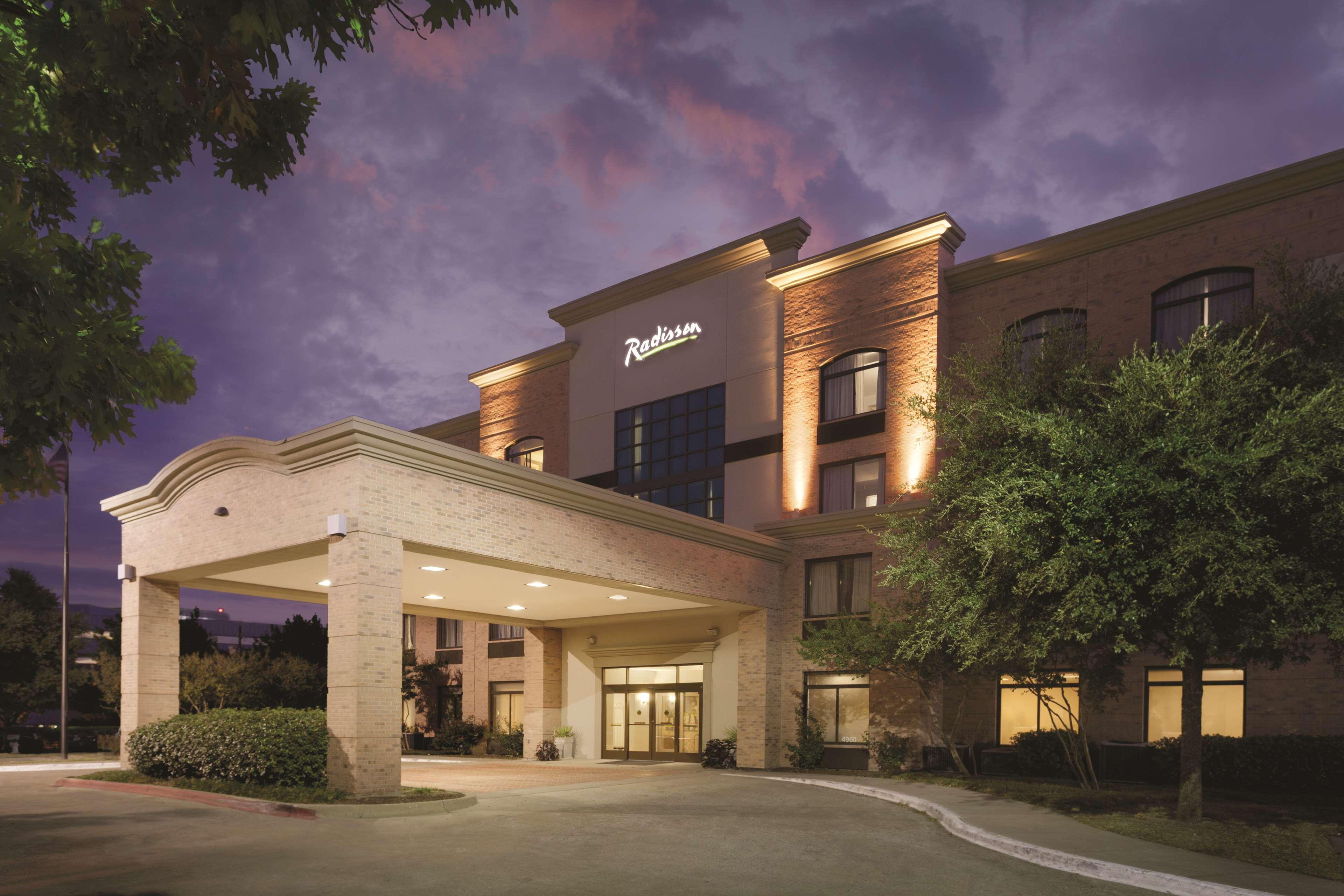 Radisson Hotel Dallas North-أديسون المظهر الخارجي الصورة